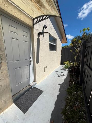 1725 SW 32nd Street 0, Fort Lauderdale, FL 33315