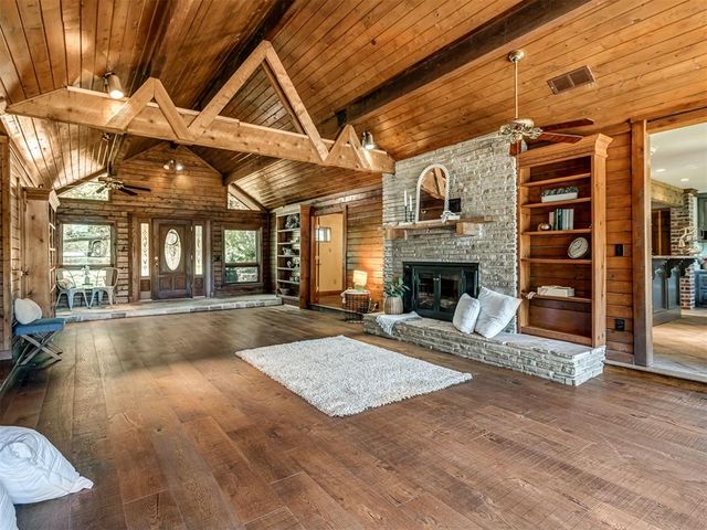 2101 E Lakewood Drive, Guthrie, OK 73044
