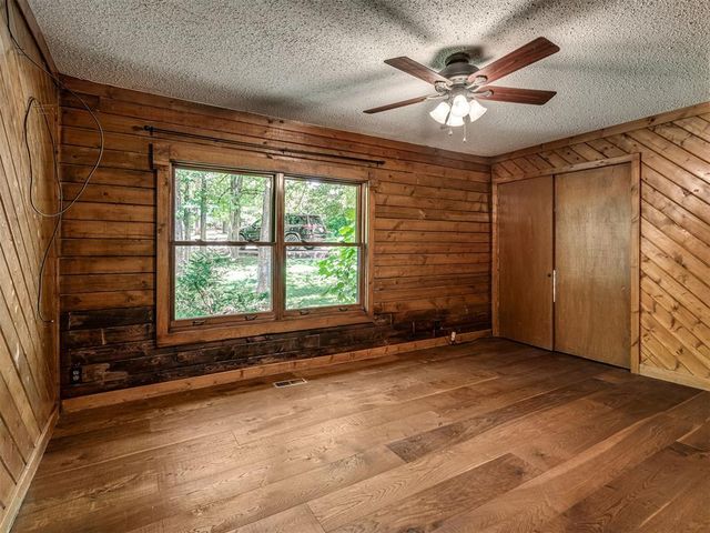 2101 E Lakewood Drive, Guthrie, OK 73044