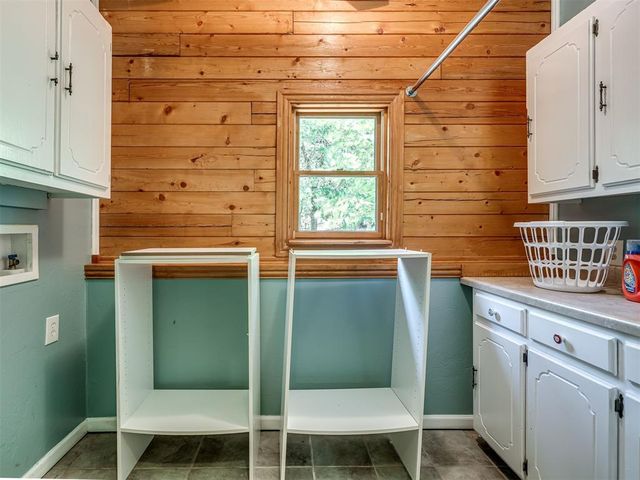 2101 E Lakewood Drive, Guthrie, OK 73044
