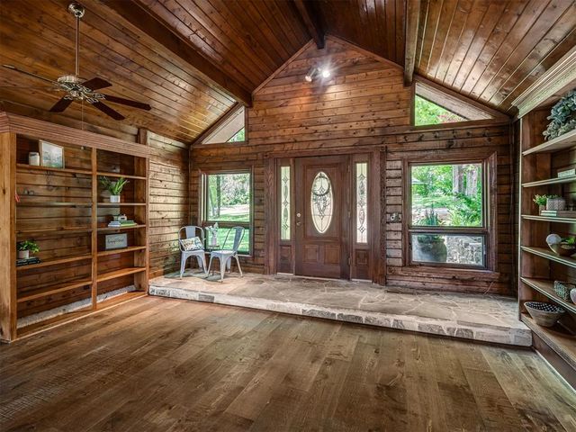 2101 E Lakewood Drive, Guthrie, OK 73044