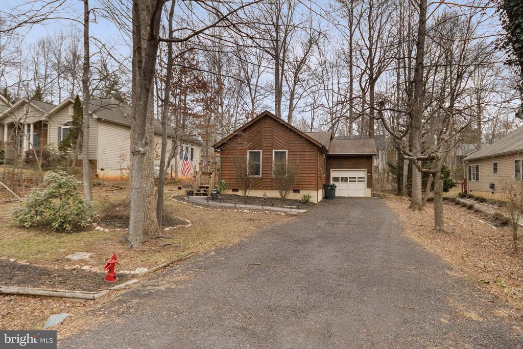 Image 1 of property listing at 110 WILDERNESS DR, Locust Grove, VA 22508