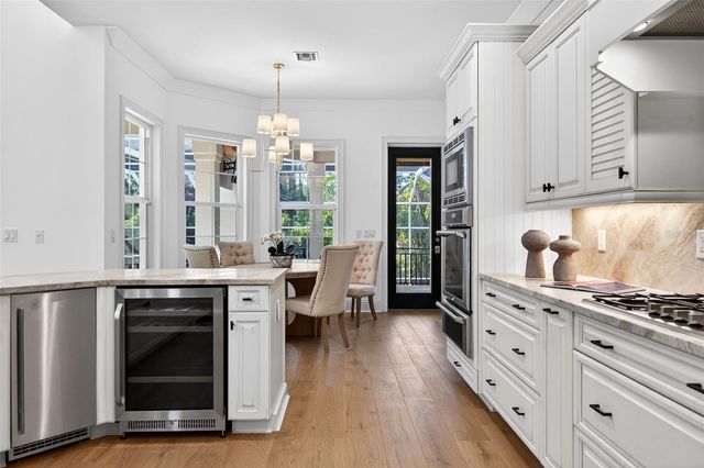 1349 HARBOR DRIVE, Sarasota, FL 34239