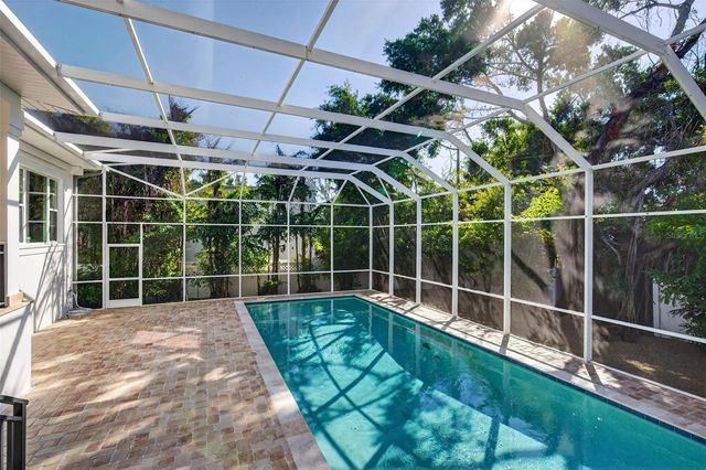 1349 HARBOR DRIVE, Sarasota, FL 34239