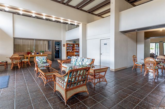 1717 Mott Smith Drive 2009, Honolulu, HI 96822