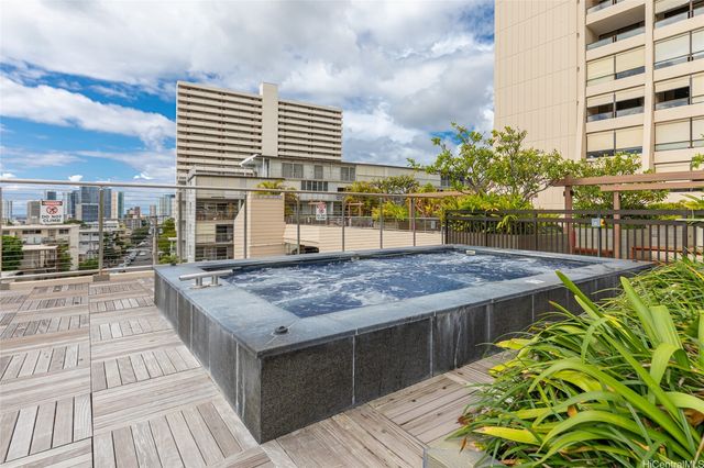1717 Mott Smith Drive 2009, Honolulu, HI 96822