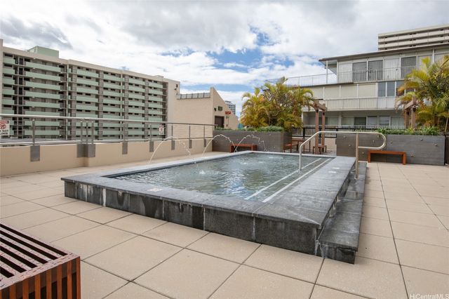 1717 Mott Smith Drive 2009, Honolulu, HI 96822