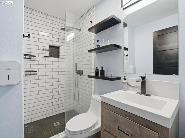 15921 Ne 2ND St, Vancouver, WA 98684