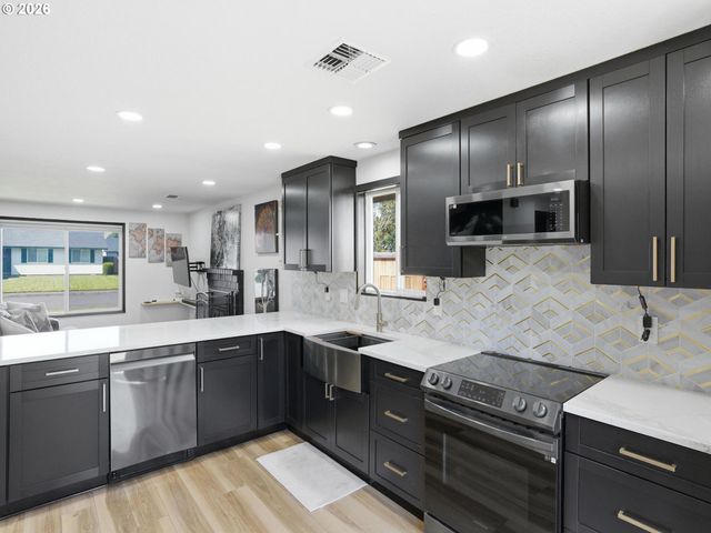 15921 Ne 2ND St, Vancouver, WA 98684