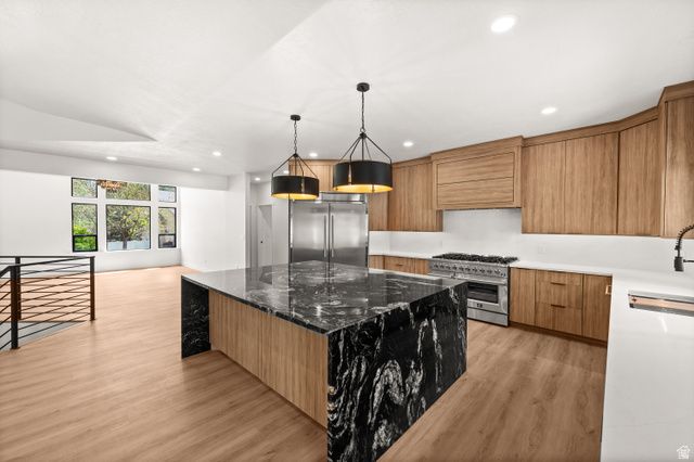 1548 E JUNE CIR, Draper, UT 84020