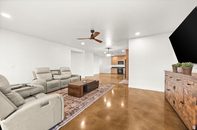 1548 E JUNE CIR, Draper, UT 84020
