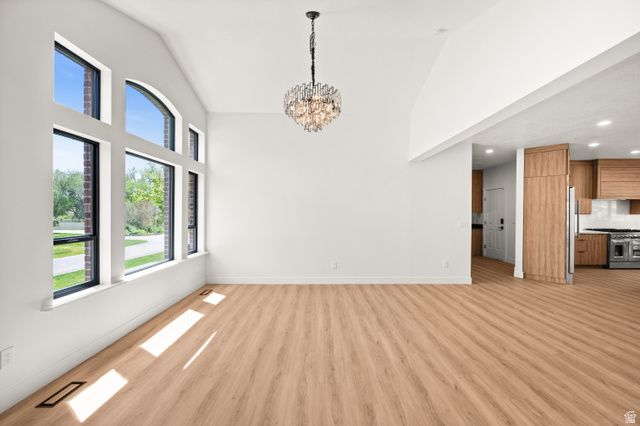 1548 E JUNE CIR, Draper, UT 84020