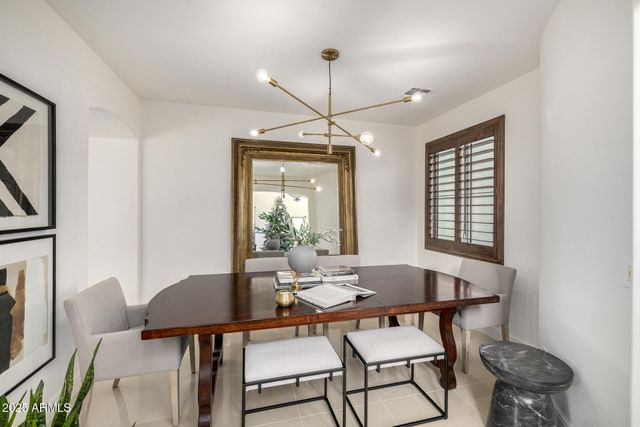 377 W DESERT BROOM Drive, Chandler, AZ 85248