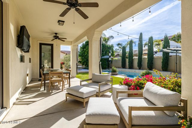 377 W DESERT BROOM Drive, Chandler, AZ 85248