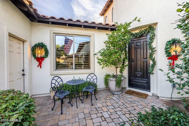 377 W DESERT BROOM Drive, Chandler, AZ 85248