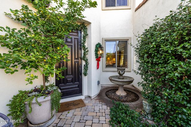 377 W DESERT BROOM Drive, Chandler, AZ 85248