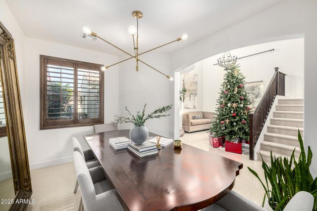 377 W DESERT BROOM Drive, Chandler, AZ 85248