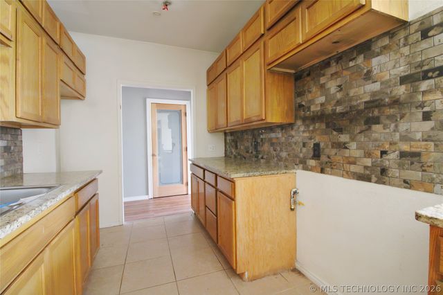 11001 Shortcut Road, Mounds, OK 74047