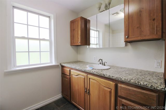 11001 Shortcut Road, Mounds, OK 74047