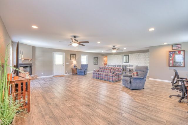 149 Brown Lane, Shelbyville, TN 37160