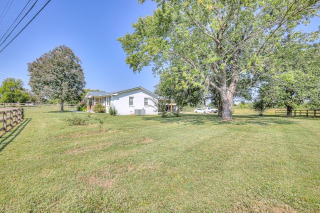 149 Brown Lane, Shelbyville, TN 37160