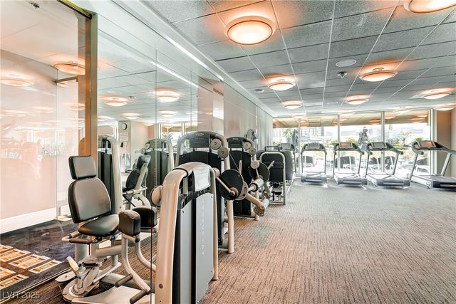 2000 FASHION SHOW Drive 2723, Las Vegas, NV 89109