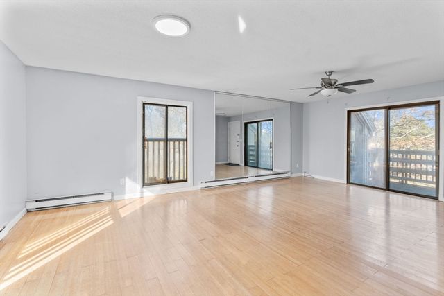 800 Bearse's Way 3NF, Barnstable, MA 02601