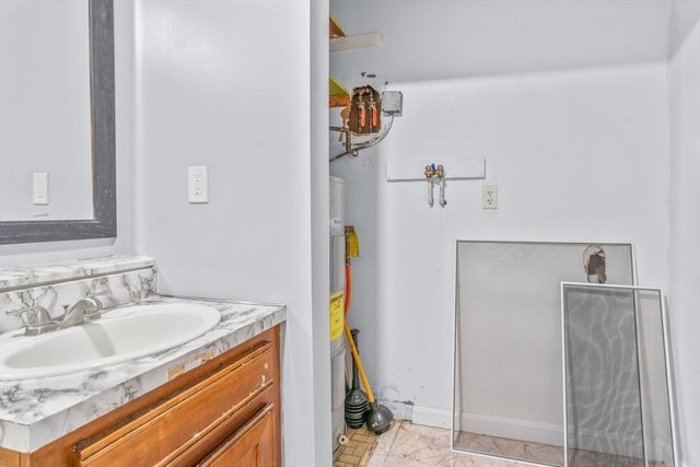 800 Bearse's Way 3NF, Barnstable, MA 02601