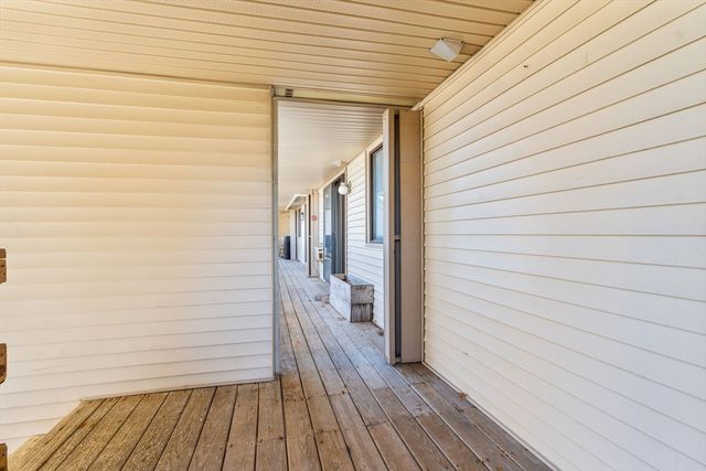 800 Bearse's Way 3NF, Barnstable, MA 02601