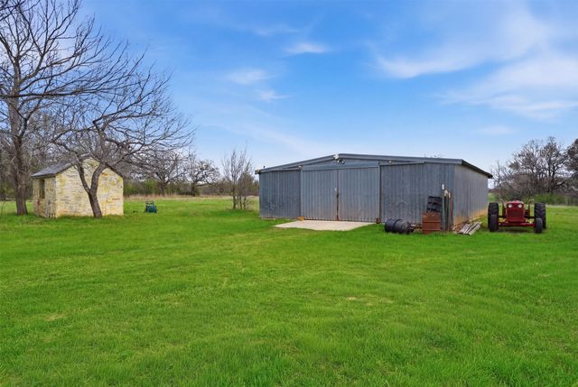 2151 Lipan Highway, Granbury, TX 76048