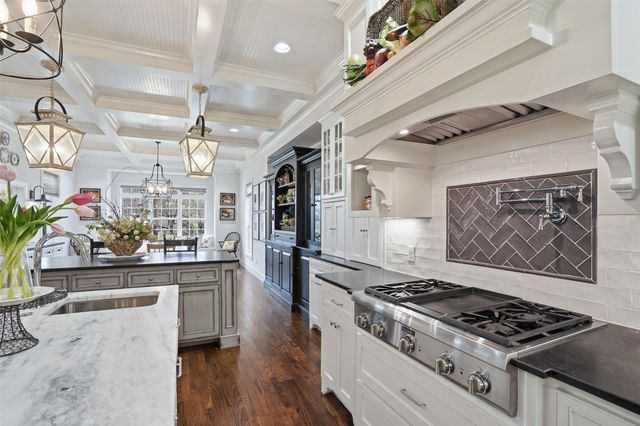 2151 Lipan Highway, Granbury, TX 76048