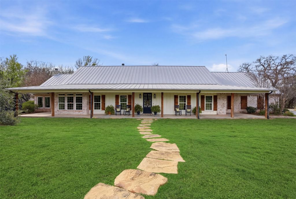 2151 Lipan Highway, Granbury, TX 76048