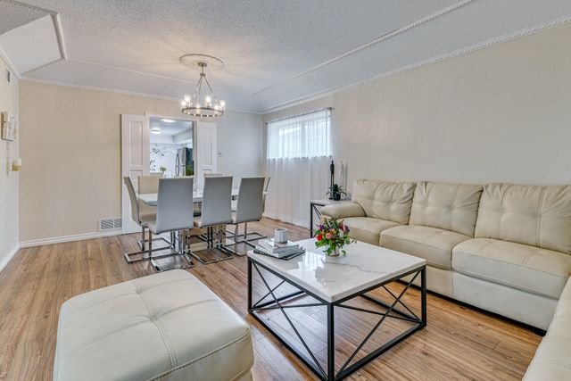 10207 Carry Back Circle, Dallas, TX 75229