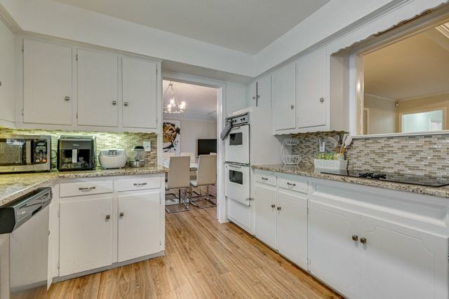 10207 Carry Back Circle, Dallas, TX 75229