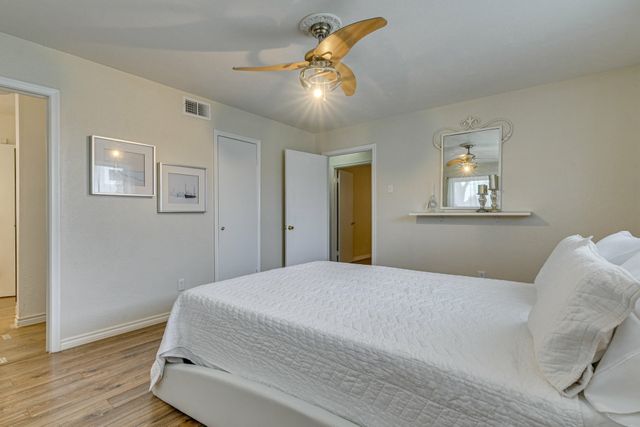 10207 Carry Back Circle, Dallas, TX 75229
