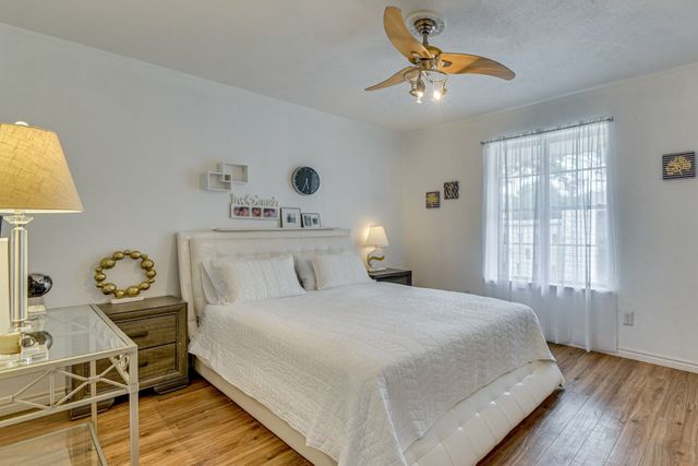 10207 Carry Back Circle, Dallas, TX 75229