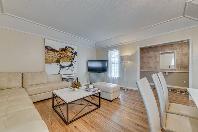 10207 Carry Back Circle, Dallas, TX 75229