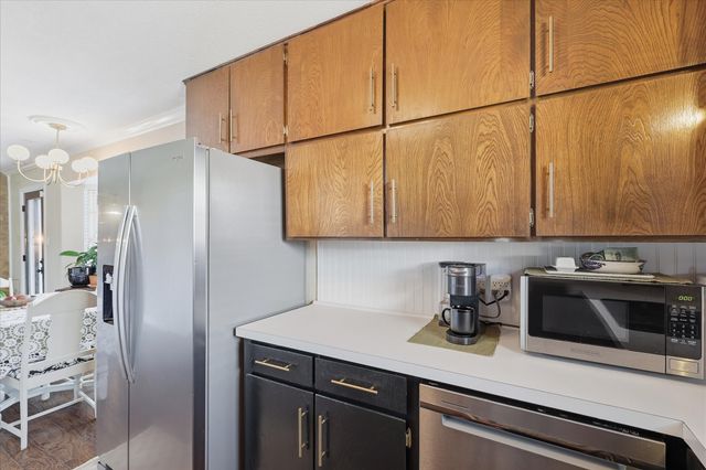 217 E Louella Drive, Hurst, TX 76054