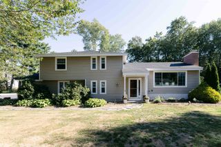 4 Sweetbriar Lane, Hampton, NH 03842