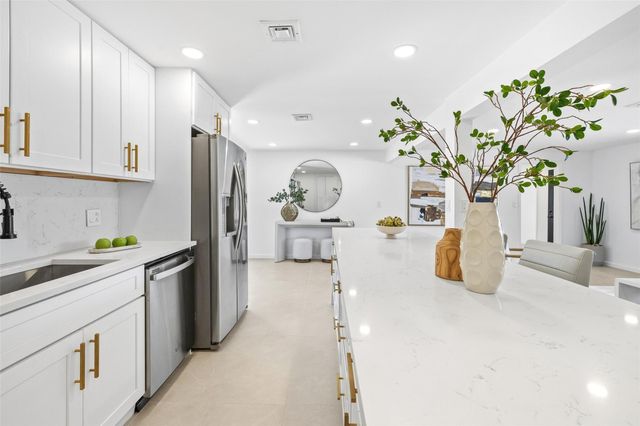 1710 SW 1st Avenue, Pompano Beach, FL 33060