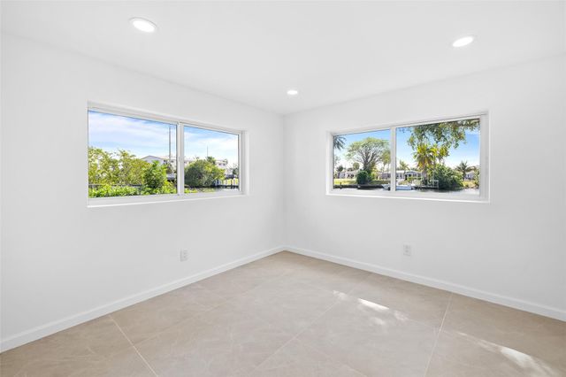 1710 SW 1st Avenue, Pompano Beach, FL 33060