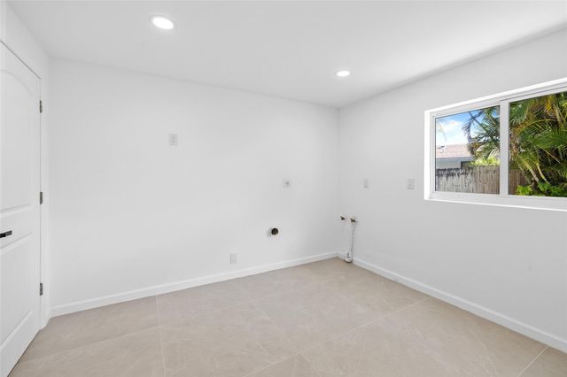 1710 SW 1st Avenue, Pompano Beach, FL 33060