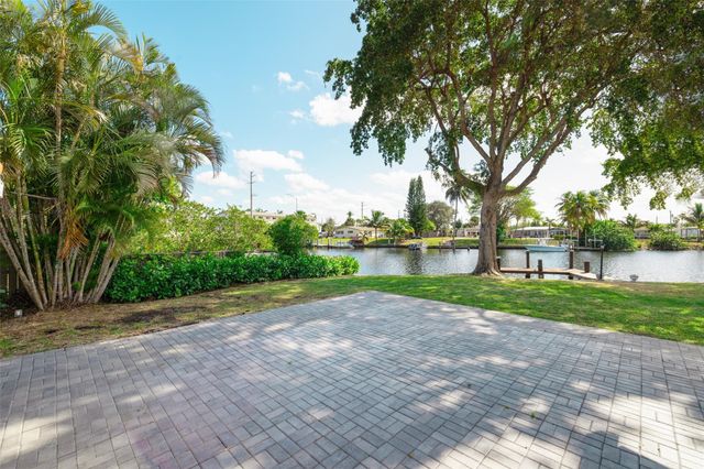 1710 SW 1st Avenue, Pompano Beach, FL 33060