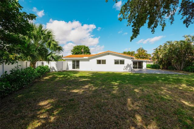 1710 SW 1st Avenue, Pompano Beach, FL 33060