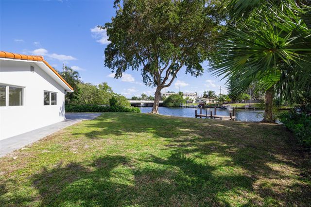 1710 SW 1st Avenue, Pompano Beach, FL 33060