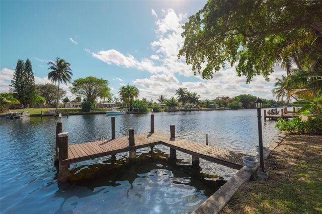 1710 SW 1st Avenue, Pompano Beach, FL 33060