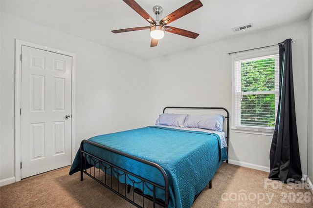 9900 Davis Lake Parkway, Charlotte, NC 28269