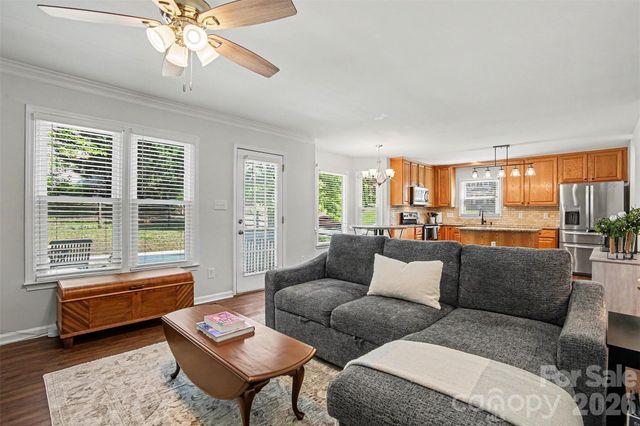 9900 Davis Lake Parkway, Charlotte, NC 28269