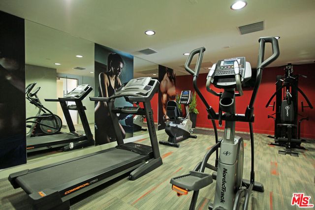 11657 Chenault Street 204, Los Angeles, CA 90049