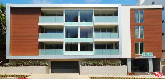 11657 Chenault Street 204, Los Angeles, CA 90049